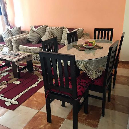 Cozy New 2 Bd Amazing Beach View Next To Hilton Hotel Family Only !العائلات فقط Alexandria Exteriör bild